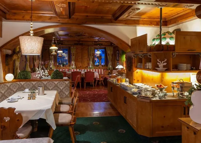 美思戈尔维尔特酒店 酒店 菲伯布伦