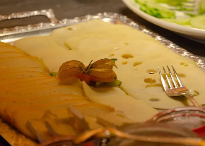 美思戈尔维尔特酒店 酒店