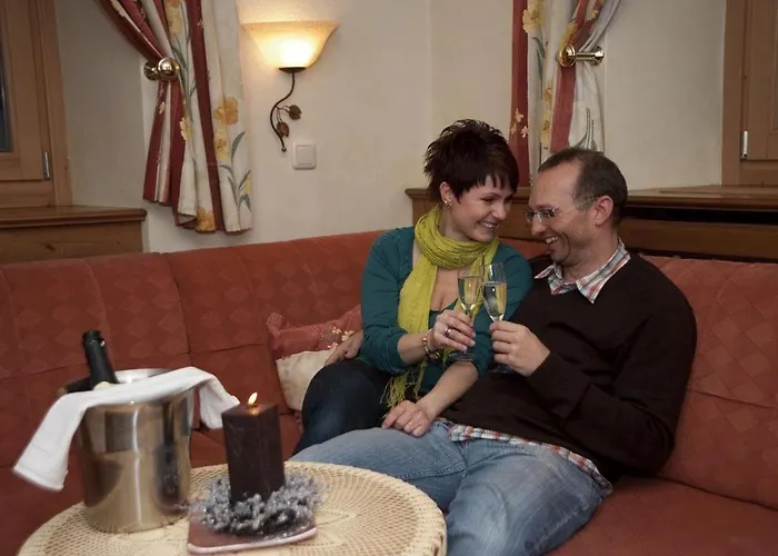 美思戈尔维尔特酒店 3*