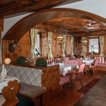 Metzgerwirt 3* פיברברון